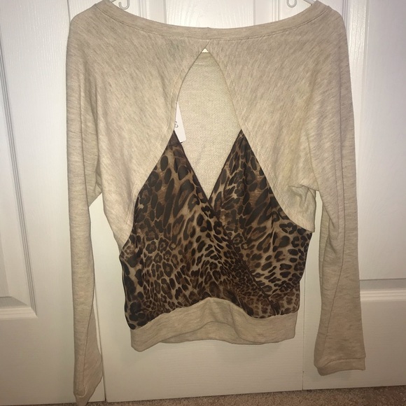 Windsor Tops - Beige Leopard Print Top w/ Open Back